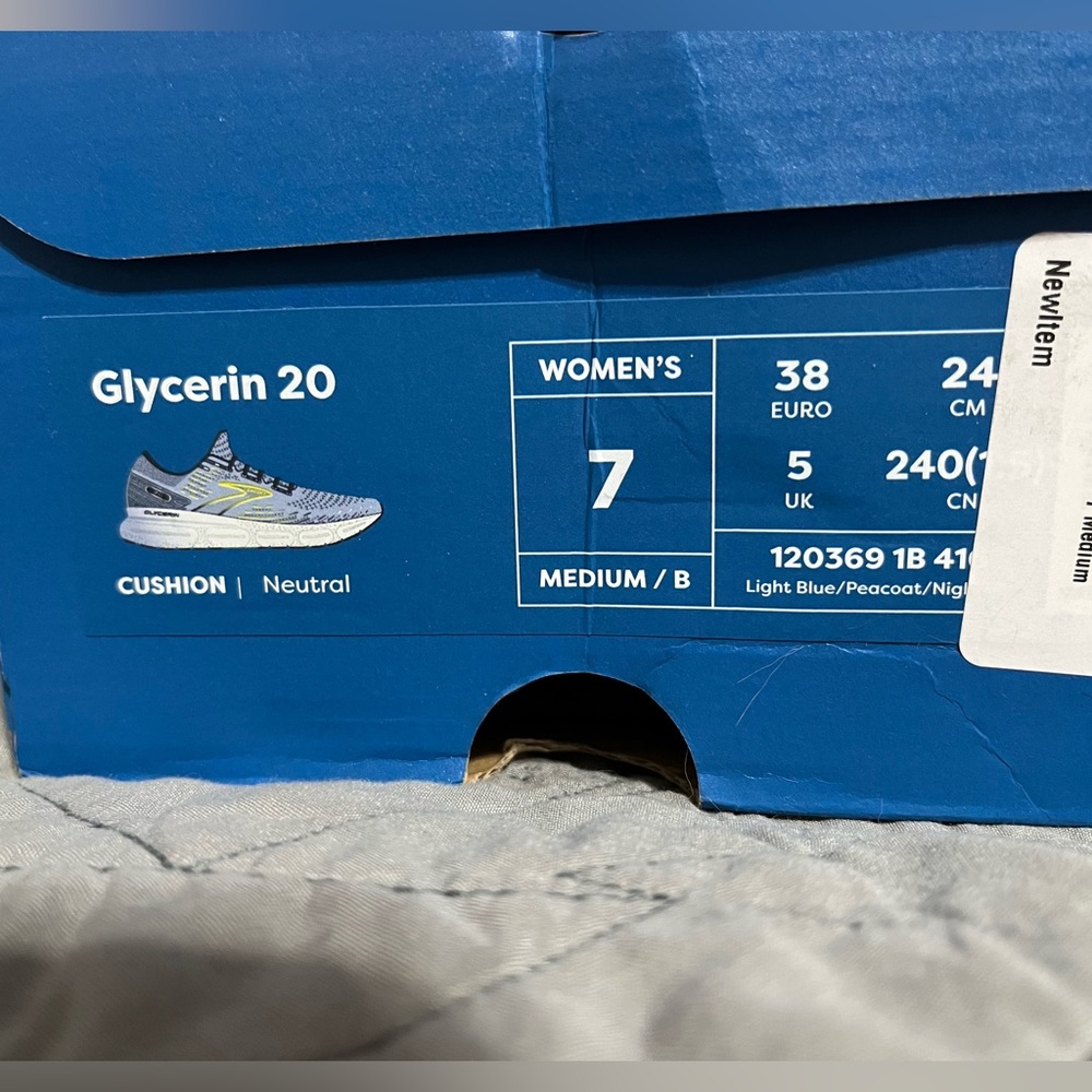Brooks shoes